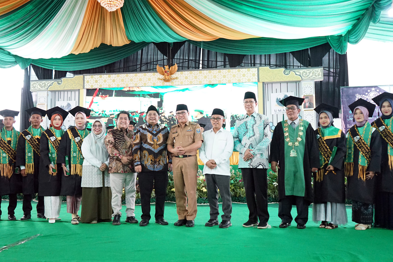 Sekjen Kemenag RI Prof. Dr. Muhammad Ali Ramdhani Hadiri Wisuda Sarjana dan Pascasarjana Universitas Maarif Lampung